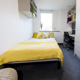 Village Classic (Standard Ensuite Room) - Image 3