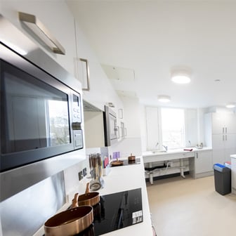 Village Premium (Large Ensuite room) - Image 5
