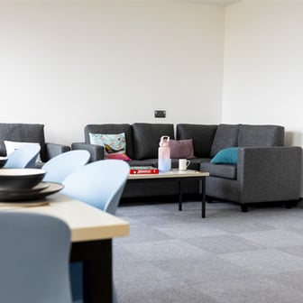 Village Premium (Large Ensuite room) - Image 8
