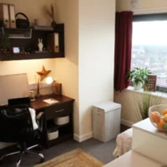 Premium Student Studio - Image 5