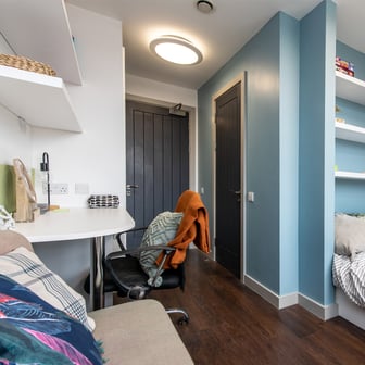 5 Bed Shared Flat - Image 1