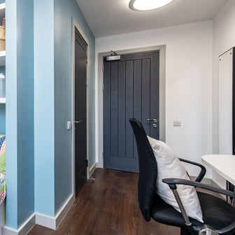 8 Bed Shared Flat - Image 2