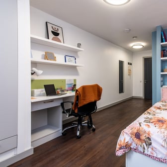 5 Bed Shared Flat - Image 2