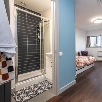 6 Bed Shared Flat - Image 3