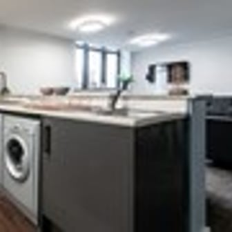 5 Bed Shared Flat - Image 6