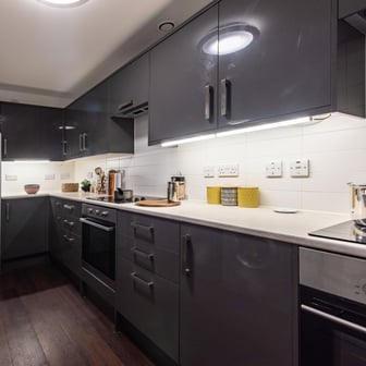 5 Bed Shared Flat - Image 4