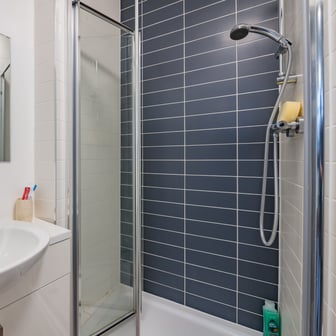 5 Bed Shared Flat - Image 5