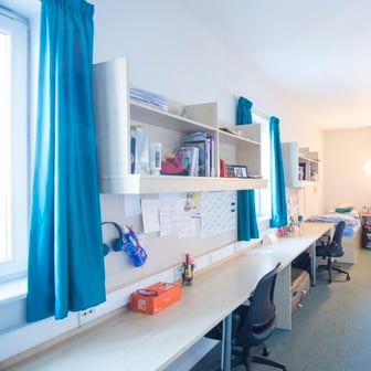 Twin Ensuite Room - Image 1