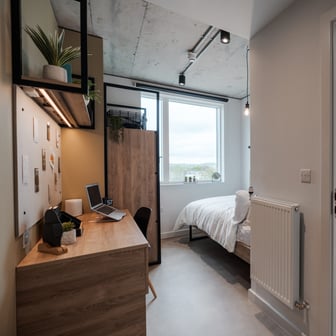 Classic En-suite - Image 2
