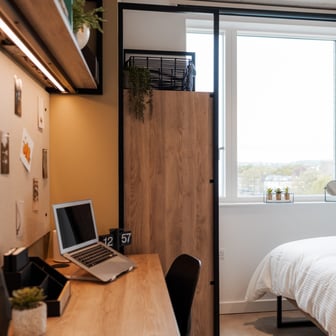 Classic En-suite - Image 4