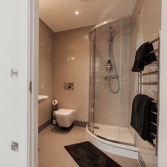 Duplex En-Suite - Image 3