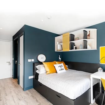 Classic Ensuite - Image 1