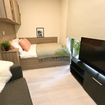 Premium Studio - Image 2