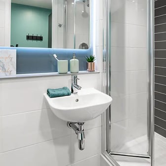 Standard En Suite - Image 2