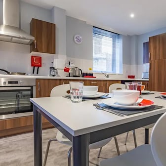 6 Bed Standard En-suite - Image 2