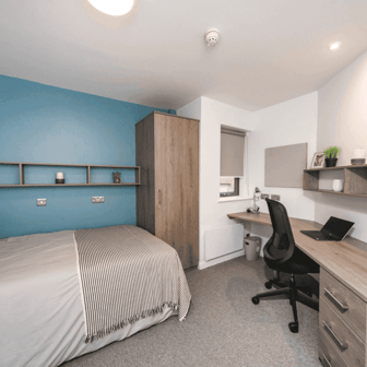 Deluxe Room - Image 1