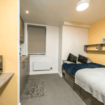 Deluxe Studio - Image 3