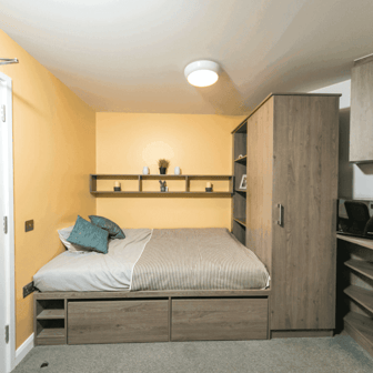 Standard Studio - Image 1