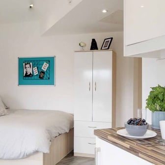 Premium Studio - Image 1