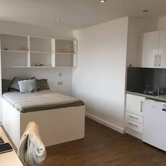 Premier Studio Ultra - Image 8