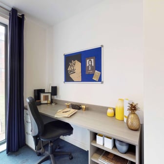 Deluxe Studio - Image 4