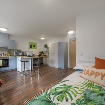 Premium Studio - Image 1