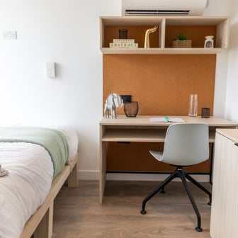 Standard En-suite - Image 2