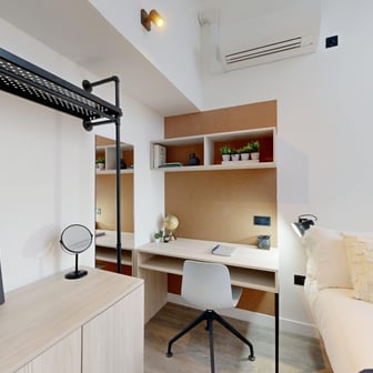 Premium One Bed Apartment - Image 2