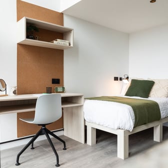 Penthouse Studio - Image 1