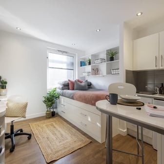 Premier Studio - Image 1