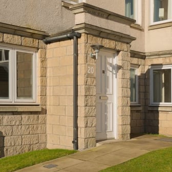 Premium – 2 Bed Maisonette With Study - Image 1