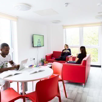 Budget Ensuite - Image 6