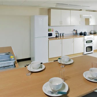 Large En Suite - Image 2