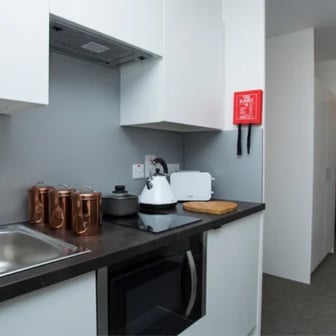 Executive Studio - Image 4