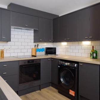 Refurbished Double Bed Flat - Image 4