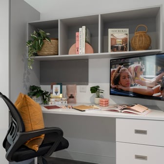 Premium Studio Plus - Image 2