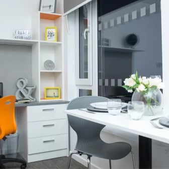 Executive Studio - Image 5