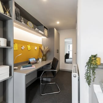 Silver Ensuite - Image 2