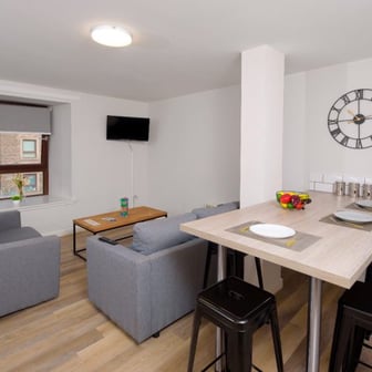 Refurbished Double Bed Flat - Image 3