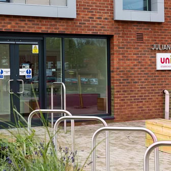 Deluxe Studio - Image 2