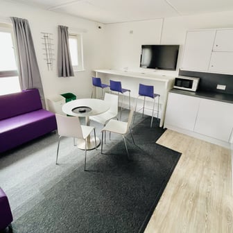 Classic En-Suite - Image 3