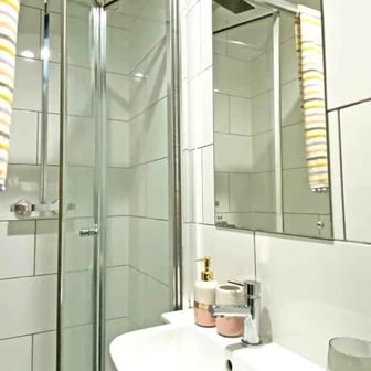 Studio Plus - Image 5