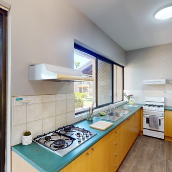 South Eight Bedroom Shared Apartment - Image 5