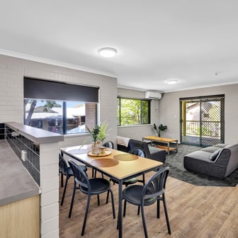 South Deluxe Five Bedroom Shared Apartment - Image 7