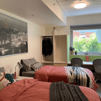 Twin Share Large Studio - Image 1