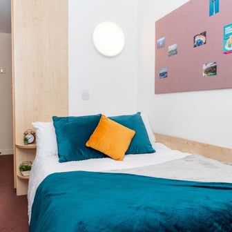 Double En-Suite - Image 3