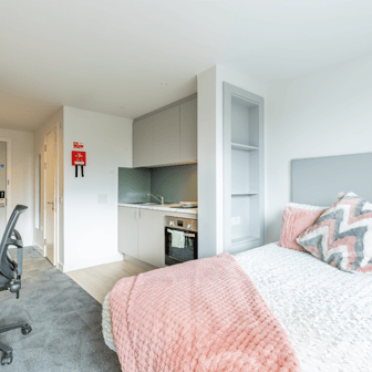 Platinum Studio - Image 2