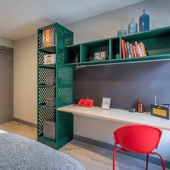 Silver En Suite - Image 7