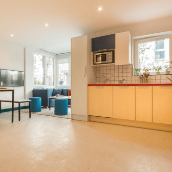 Silver En Suite - Image 5