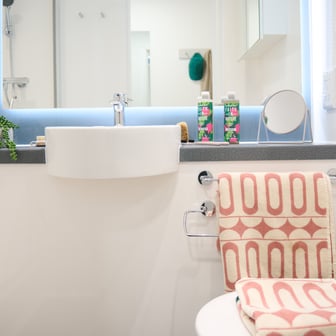 Bronze En Suite - Image 3